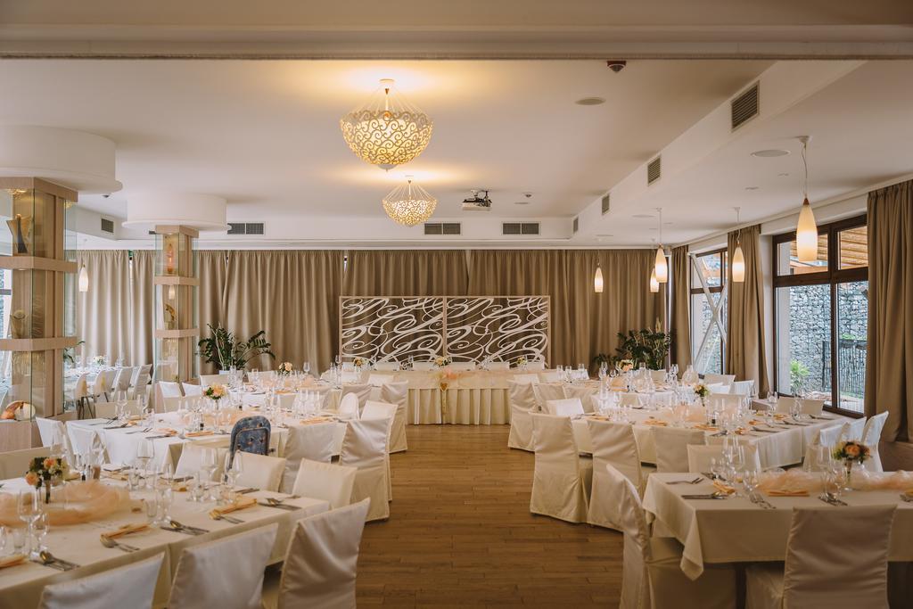 Hotel Slameny Dom & Spa Mala Ida Luaran gambar