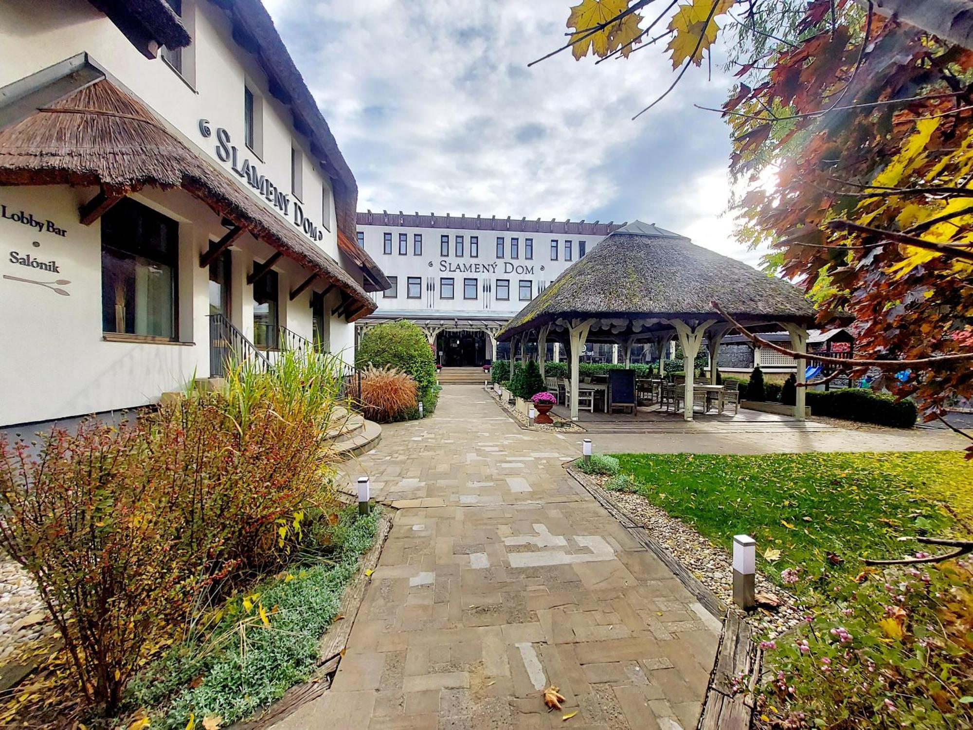 Hotel Slameny Dom & Spa Mala Ida Luaran gambar