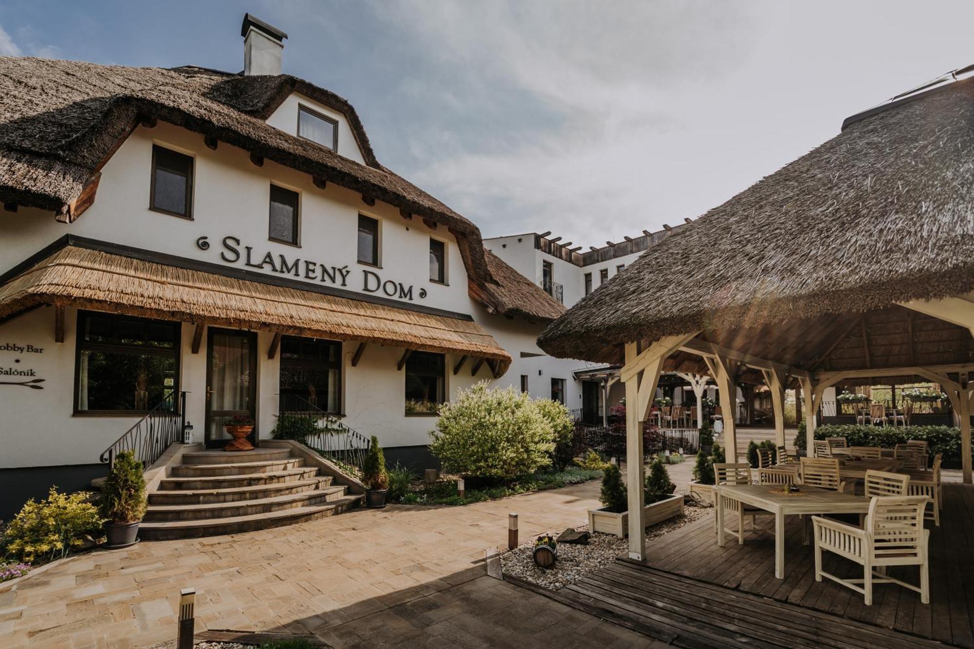 Hotel Slameny Dom & Spa Mala Ida Luaran gambar